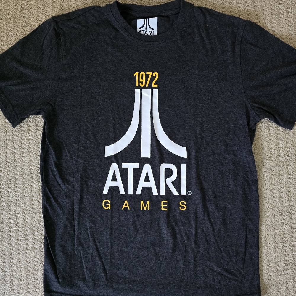 Atari Graphic T-Shirt (Men's Size Medium)